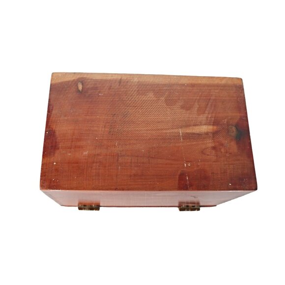Vintage Cedar Dovetailed Wooden Recipe Box Wood - Picture 6 of 6